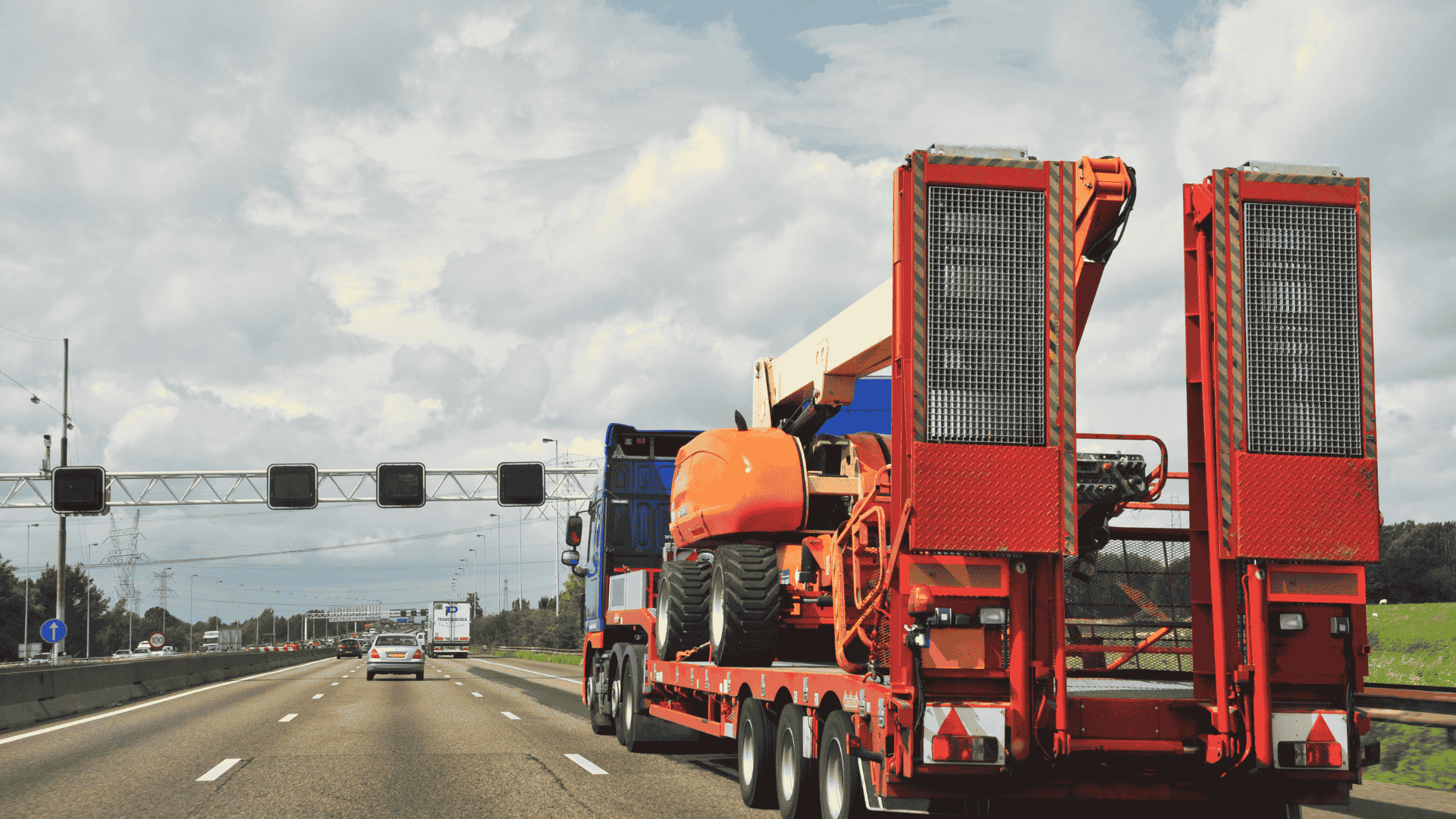 Transporte de carga representa 42% de emisiones de CO₂ en la movilidad de Bogotá